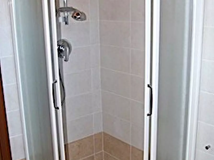 Immagine 12 di Appartamento in vendita  in via Madonna della Bozzola n° 11 a Garlasco