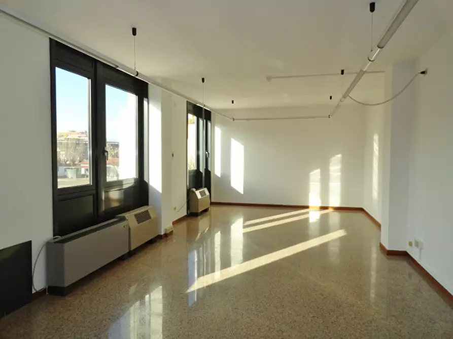 Immagine 18 di Ufficio in affitto  in Strada di Cà Balbi a Vicenza