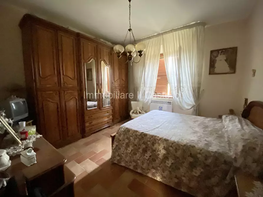 Immagine 8 di Casa indipendente in vendita  in via piemonte a Castiglione Del Lago