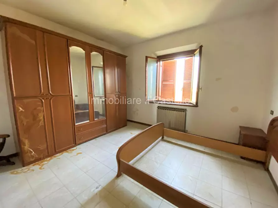 Immagine 25 di Casa indipendente in vendita  in via piemonte a Castiglione Del Lago