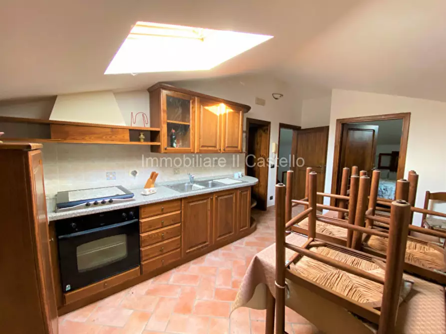 Immagine 28 di Casa indipendente in vendita  in via piemonte a Castiglione Del Lago