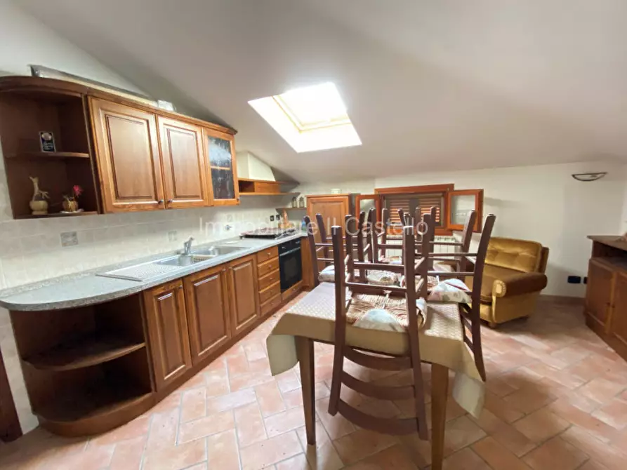 Immagine 31 di Casa indipendente in vendita  in via piemonte a Castiglione Del Lago