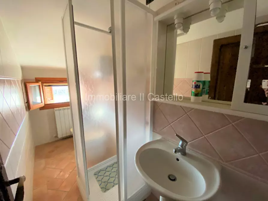 Immagine 32 di Casa indipendente in vendita  in via piemonte a Castiglione Del Lago