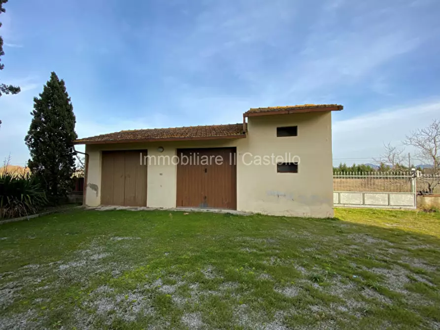 Immagine 35 di Casa indipendente in vendita  in via piemonte a Castiglione Del Lago