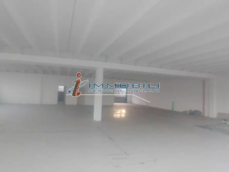 Immagine 4 di Laboratorio in affitto  in VIA ARCHIMEDE a Settimo Milanese