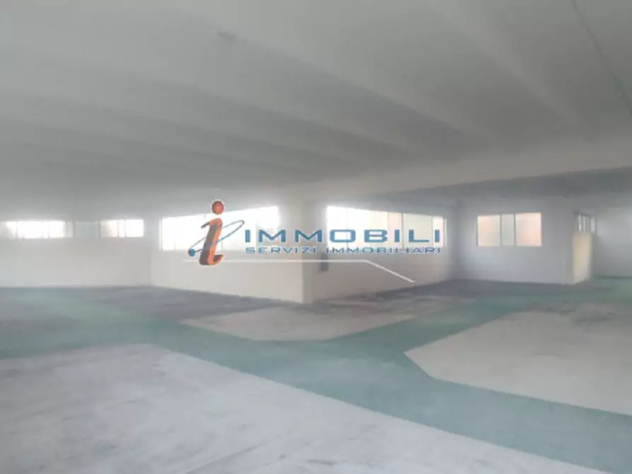 Immagine 10 di Laboratorio in affitto  in VIA ARCHIMEDE a Settimo Milanese