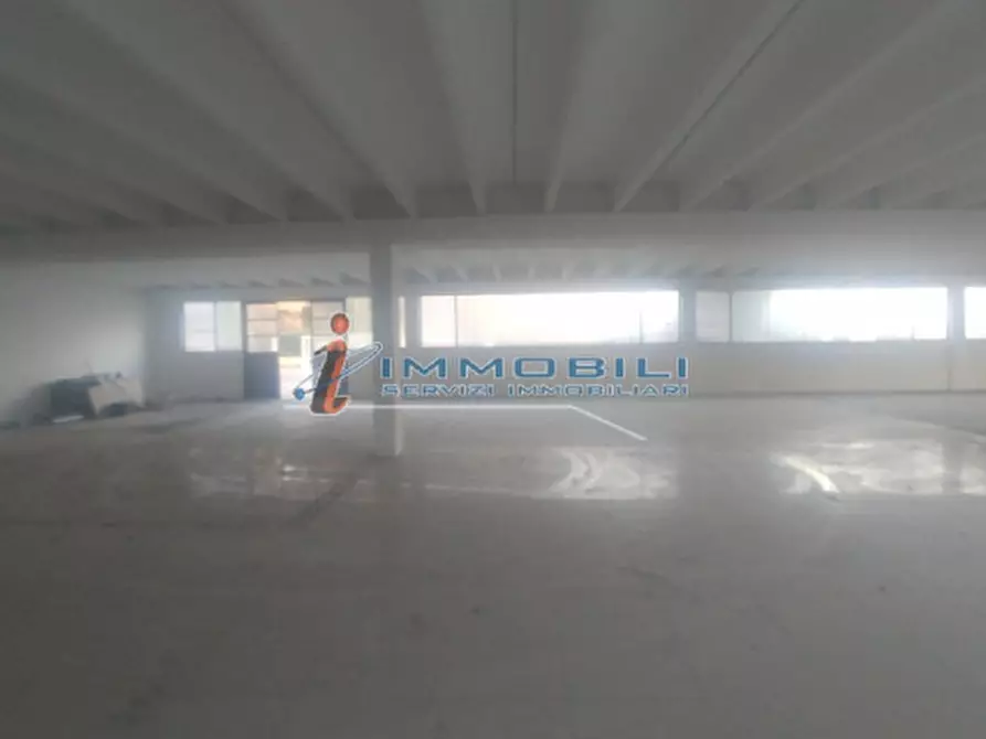 Immagine 13 di Laboratorio in affitto  in VIA ARCHIMEDE a Settimo Milanese