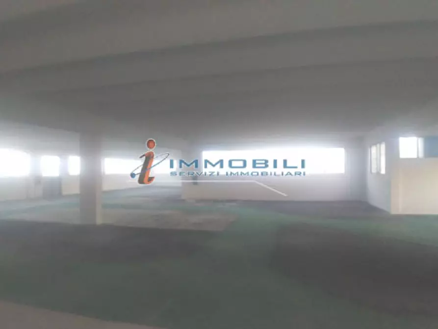 Immagine 18 di Laboratorio in affitto  in VIA ARCHIMEDE a Settimo Milanese