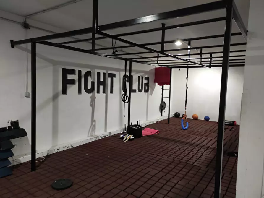 Immagine 2 di Capannone industriale in vendita  in Via Scalelle a Gallipoli