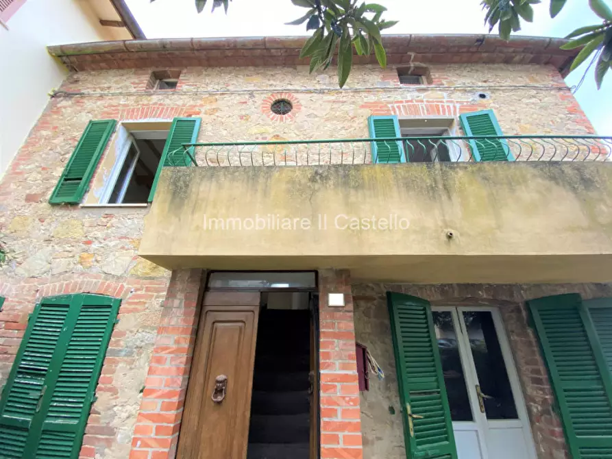 Immagine 1 di Villetta a schiera in vendita  in Via Campania a Castiglione Del Lago