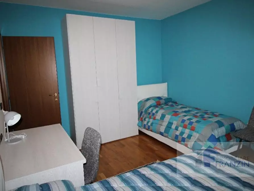 Immagine 5 di Camera in affitto  a Meolo