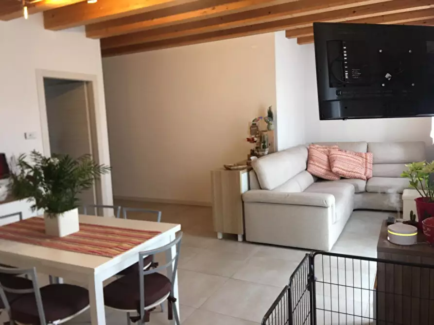 Immagine 1 di Appartamento in vendita  in via roma a Lozzo Atestino