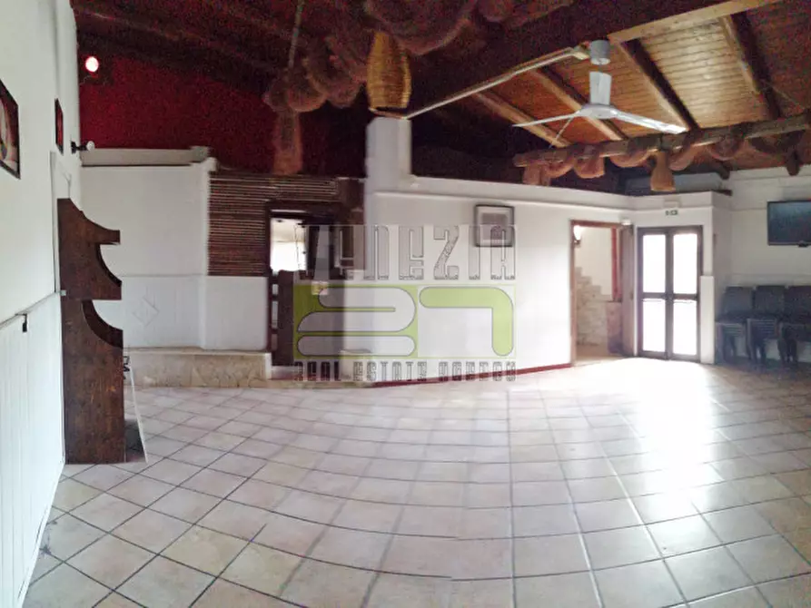 Immagine 5 di Negozio in vendita  in Tonnara a Avola