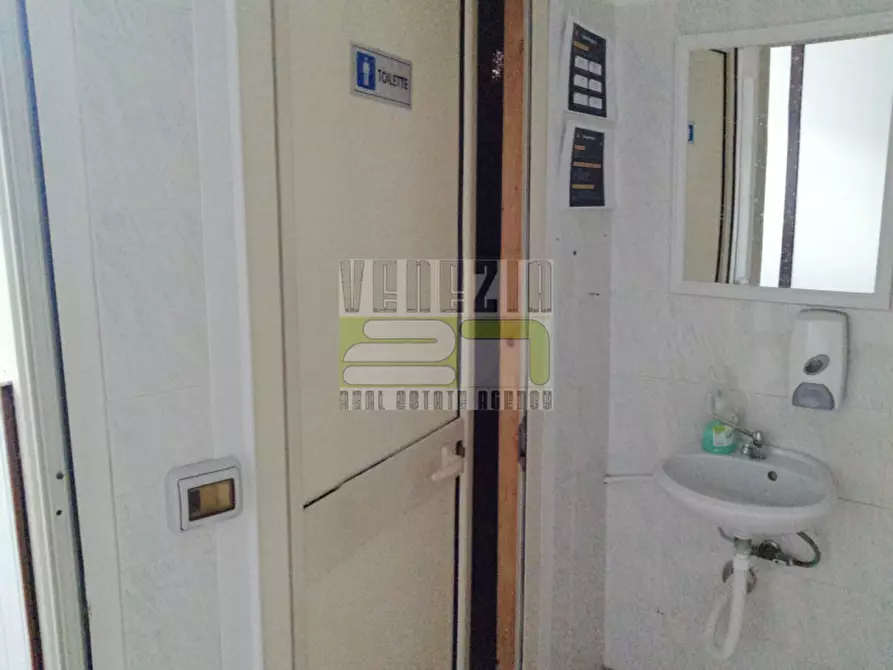 Immagine 8 di Negozio in vendita  in Tonnara a Avola