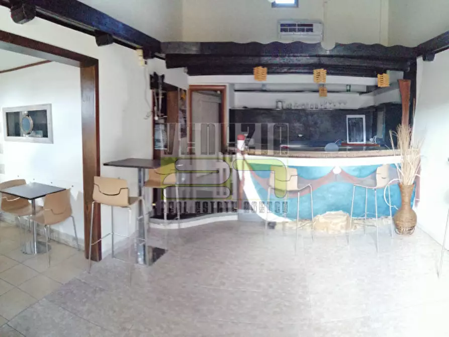 Immagine 24 di Negozio in vendita  in Tonnara a Avola