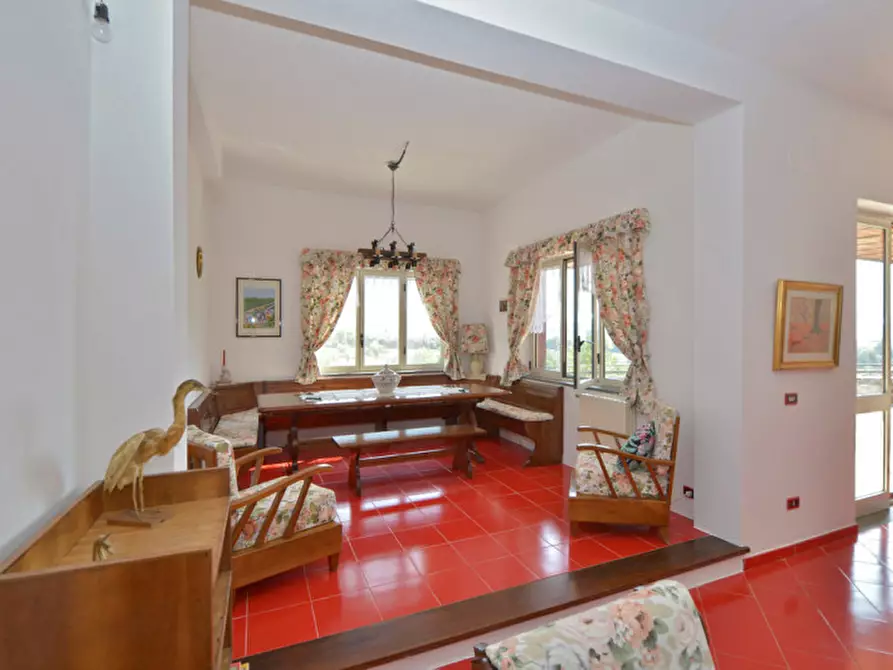 Immagine 11 di Villa in vendita  a Marsico Nuovo