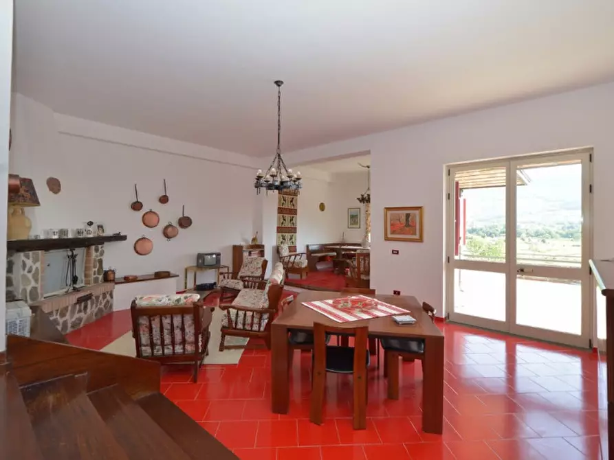 Immagine 14 di Villa in vendita  a Marsico Nuovo