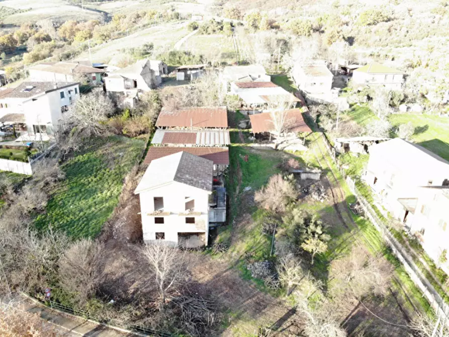 Immagine 15 di Rustico / casale in vendita  a Marsico Nuovo