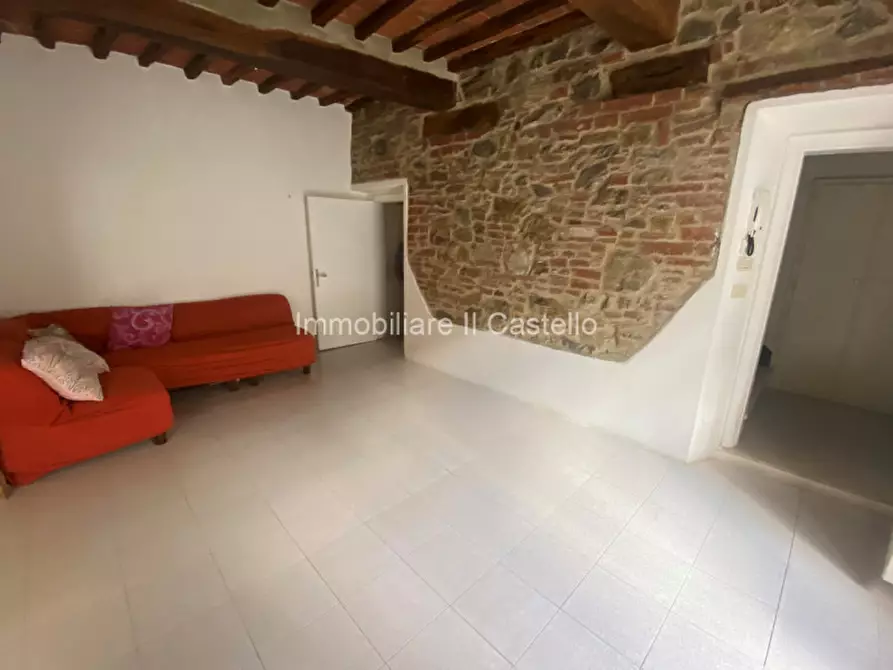 Immagine 15 di Casa bifamiliare in vendita  in Via Martiri della Libertà a Castiglione Del Lago