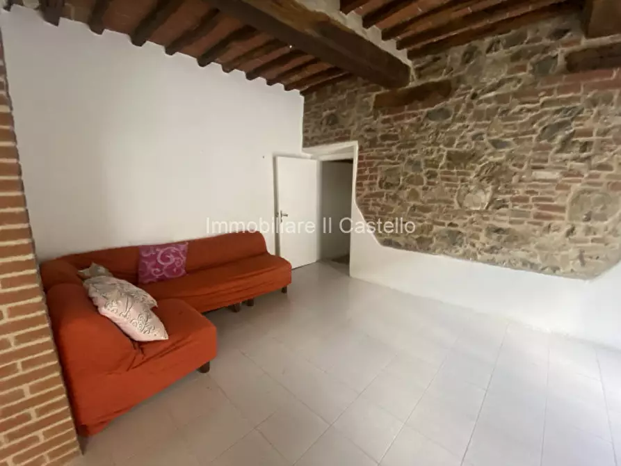 Immagine 16 di Casa bifamiliare in vendita  in Via Martiri della Libertà a Castiglione Del Lago