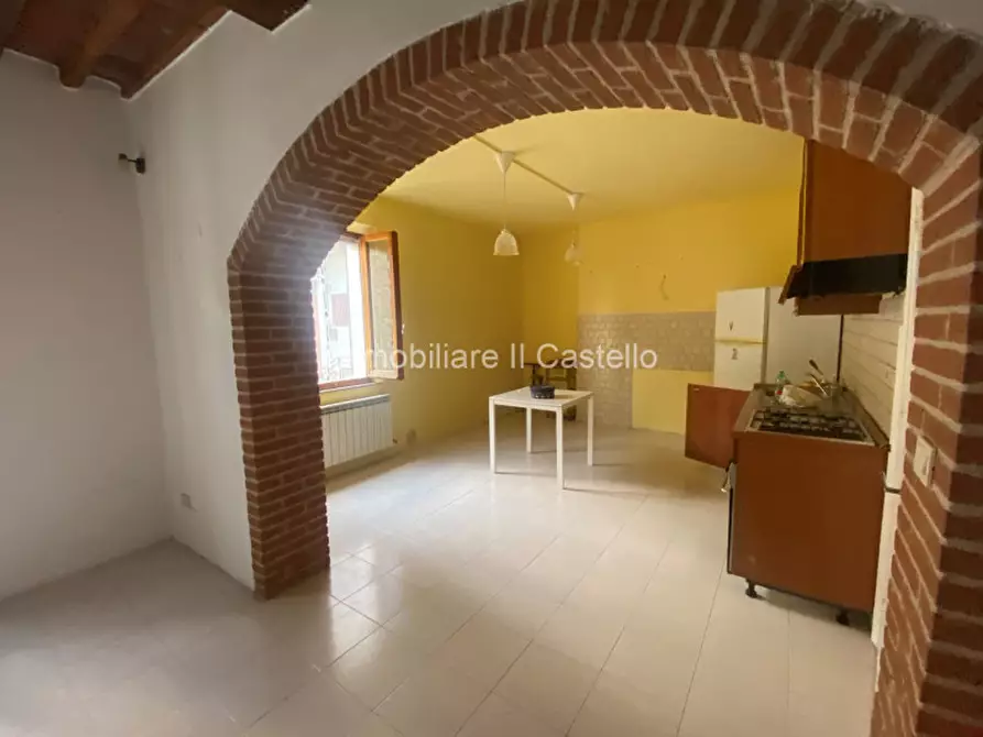 Immagine 17 di Casa bifamiliare in vendita  in Via Martiri della Libertà a Castiglione Del Lago