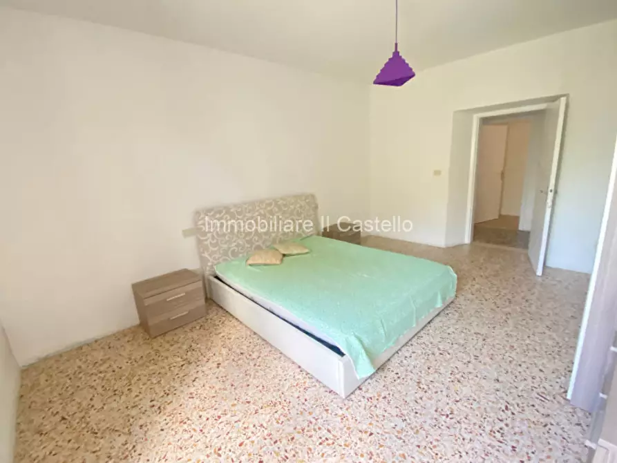 Immagine 21 di Casa bifamiliare in vendita  in Via Martiri della Libertà a Castiglione Del Lago