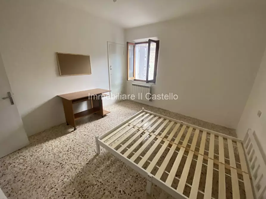 Immagine 24 di Casa bifamiliare in vendita  in Via Martiri della Libertà a Castiglione Del Lago