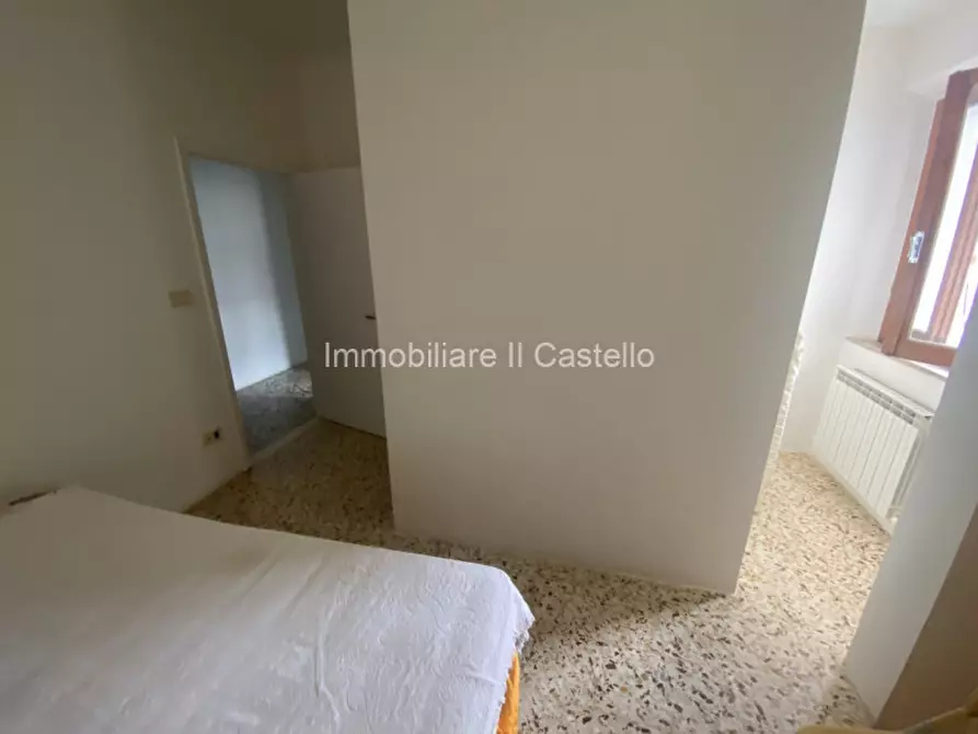 Immagine 27 di Casa bifamiliare in vendita  in Via Martiri della Libertà a Castiglione Del Lago