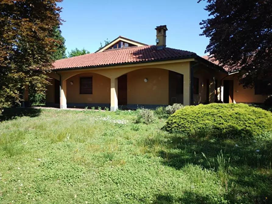 Immagine 1 di Casa bifamiliare in vendita  in Strada Cenasco 24/40 a Moncalieri