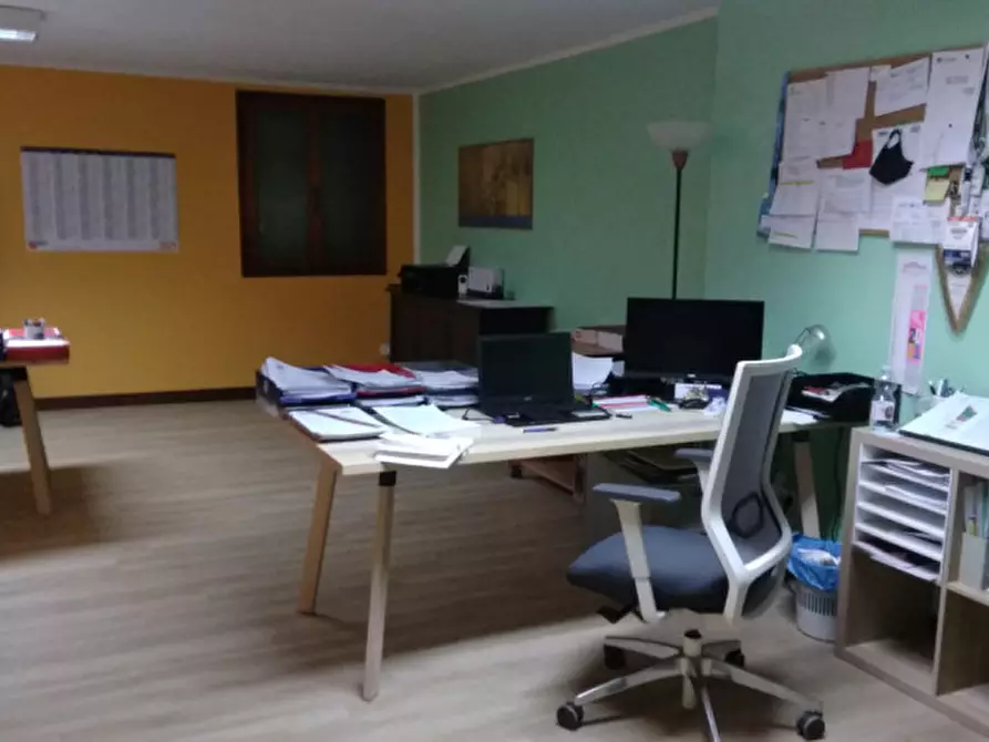 Immagine 1 di Magazzino in affitto  in VIA a Padova