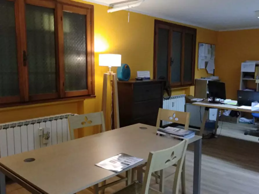 Immagine 2 di Magazzino in affitto  in VIA a Padova