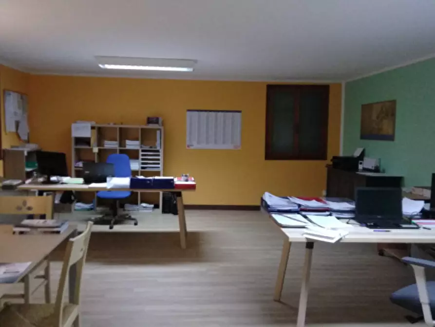 Immagine 3 di Magazzino in affitto  in VIA a Padova