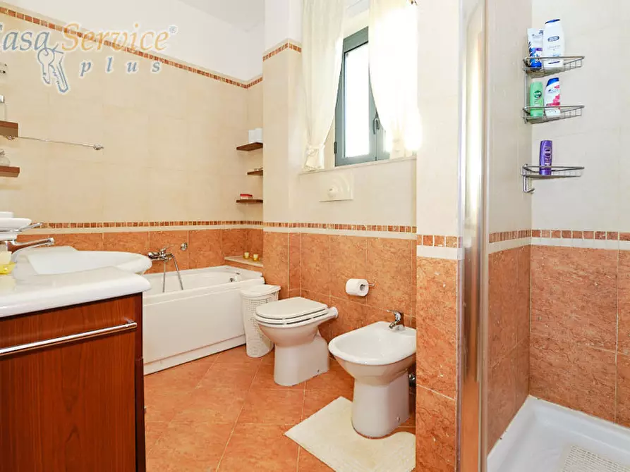 Immagine 18 di Casa indipendente in vendita  a Alezio