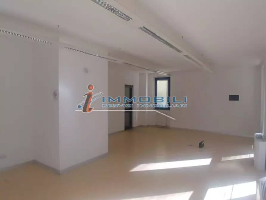 Immagine 8 di Ufficio in affitto  in VIA MODIGLIANI a Segrate