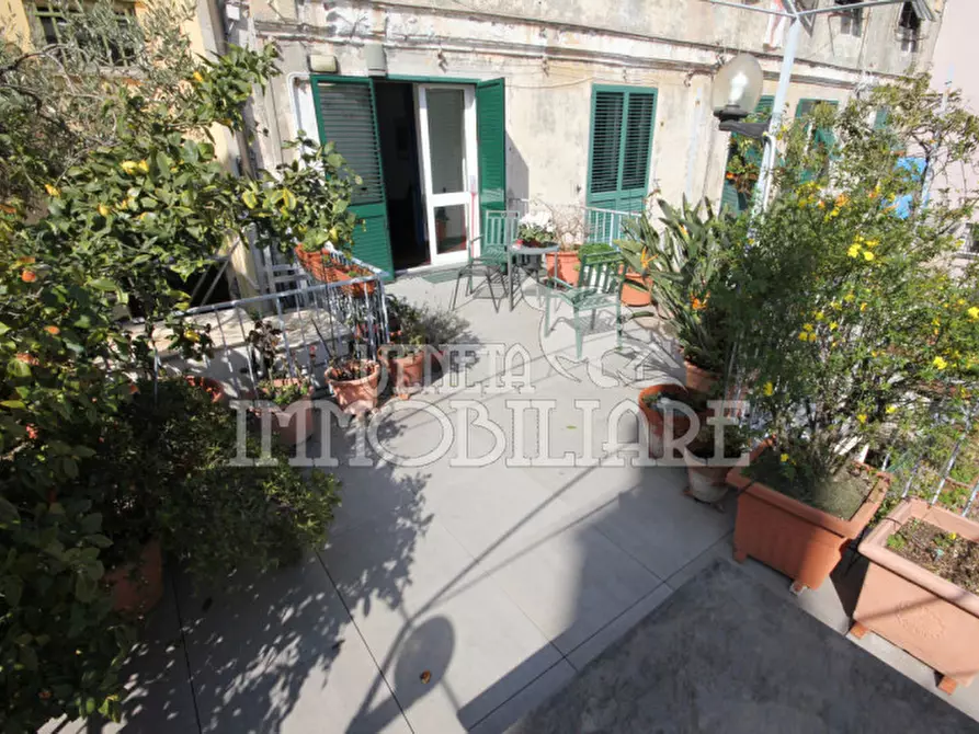 Immagine 14 di Appartamento in vendita  in Salita pollaiuoli a Genova