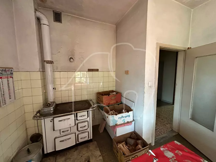 Immagine 8 di Casa indipendente in vendita  in Via S. Maria a Ton