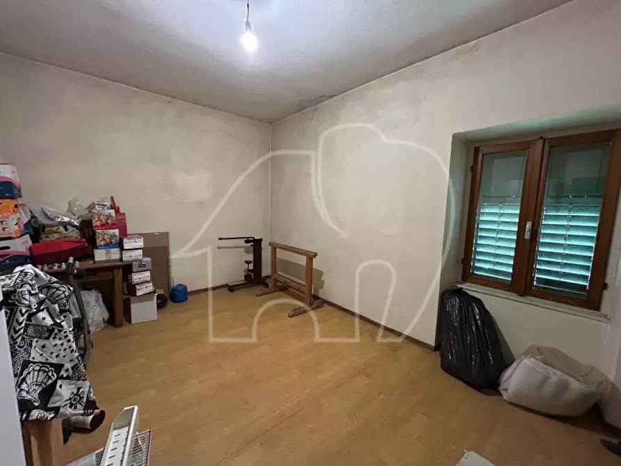 Immagine 12 di Casa indipendente in vendita  in Via S. Maria a Ton