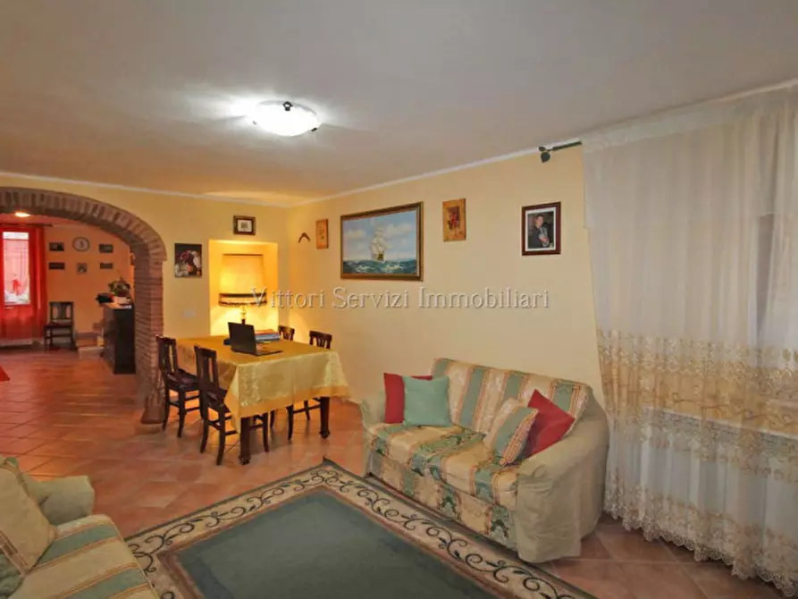 Immagine 2 di Casa bifamiliare in vendita  in via 4 novembre a Trequanda