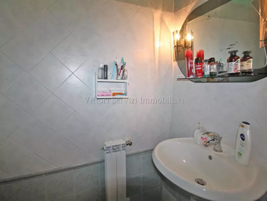 Immagine 15 di Casa bifamiliare in vendita  in via 4 novembre a Trequanda