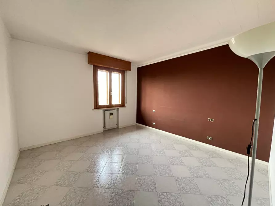 Immagine 7 di Appartamento in vendita  a Suzzara