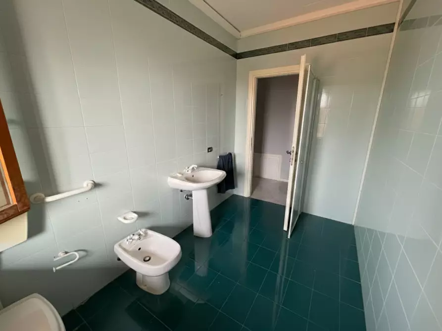 Immagine 15 di Appartamento in vendita  a Suzzara