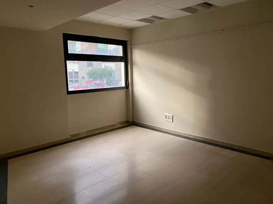 Immagine 8 di Magazzino in affitto  in VIA DI NOVOLI a Firenze