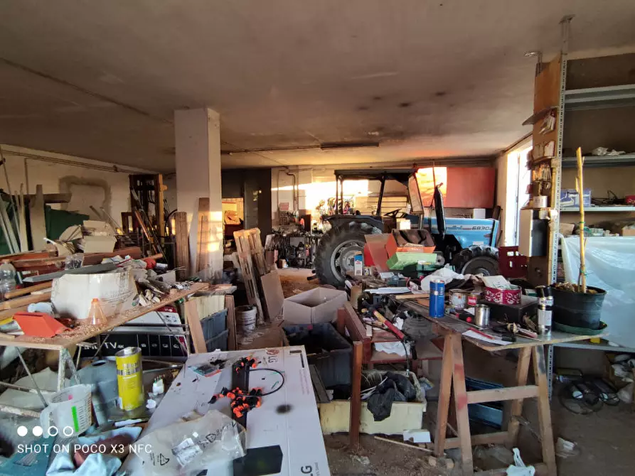 Immagine 21 di Capannone industriale in vendita  in CESANO BRUCIATA a Senigallia