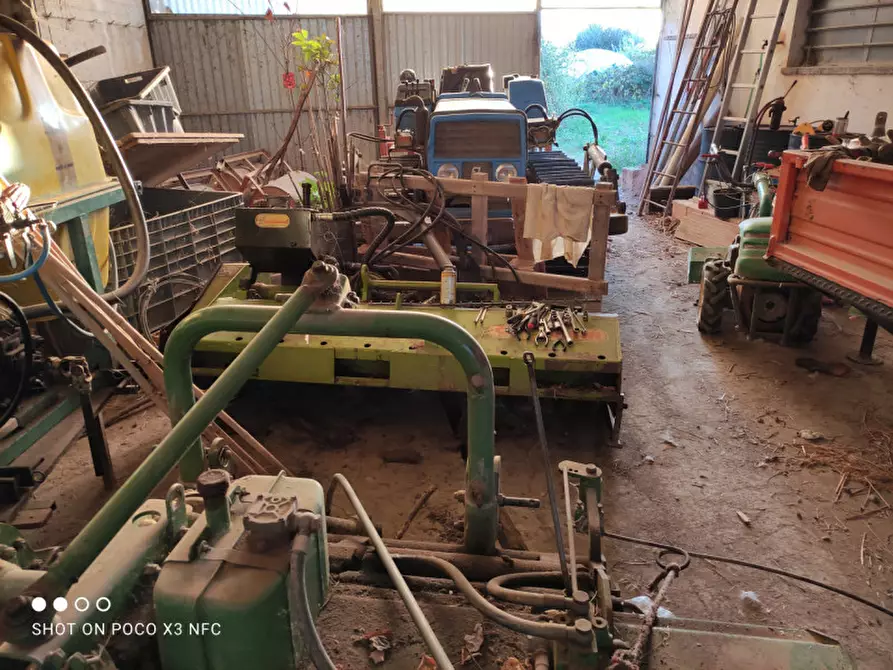 Immagine 36 di Capannone industriale in vendita  in CESANO BRUCIATA a Senigallia