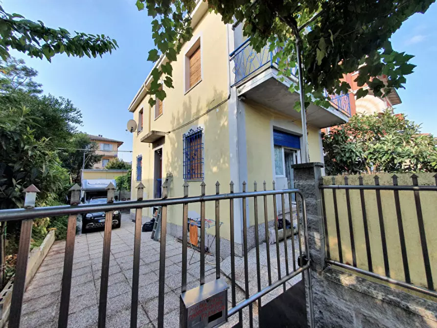 Immagine 2 di Casa indipendente in vendita  in Via Emilia 180 a Anzola Dell'emilia