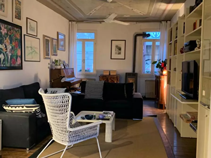 Immagine 2 di Palazzo in vendita  a Badia Polesine