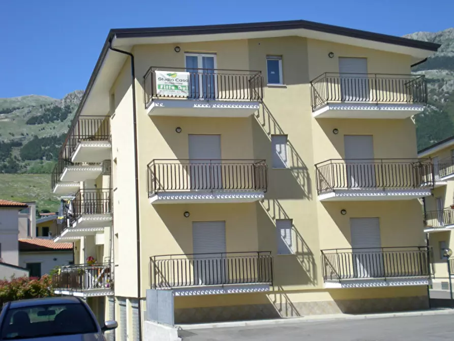 Immagine 7 di Appartamento in affitto  a Marsicovetere