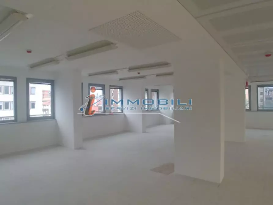 Immagine 6 di Ufficio in affitto  in VIA ROMAGNOLI ETTORE a Milano