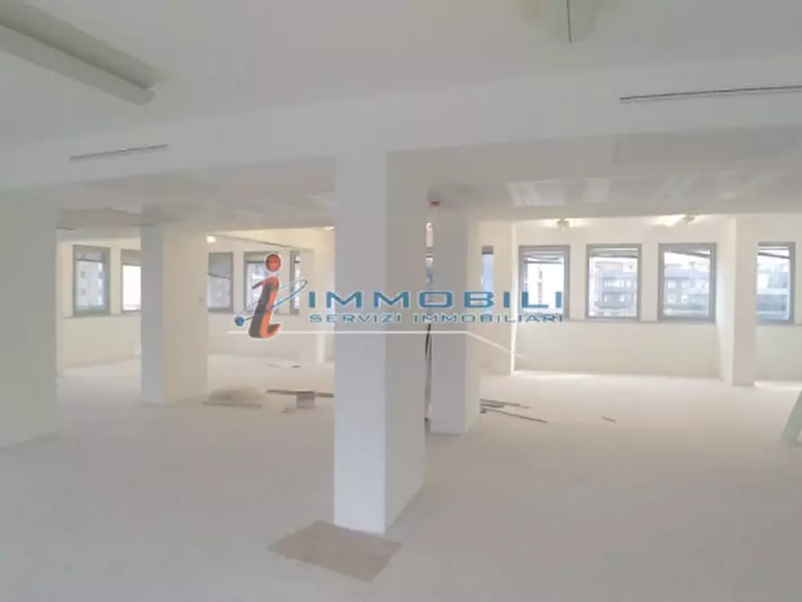 Immagine 7 di Ufficio in affitto  in VIA ROMAGNOLI ETTORE a Milano