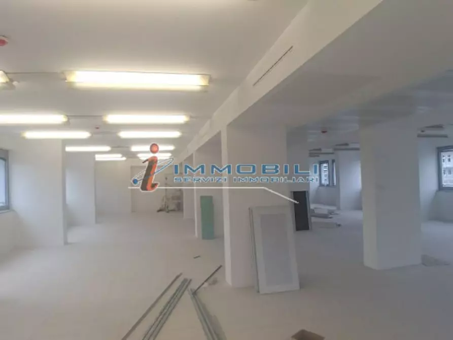 Immagine 12 di Ufficio in affitto  in VIA ROMAGNOLI ETTORE a Milano